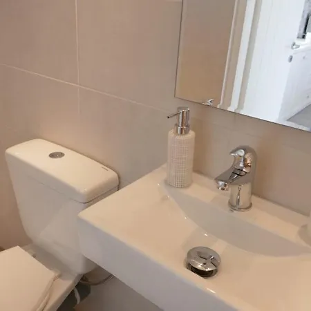 Afroditi & Apart Otel 3*