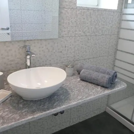 Afroditi & Apart Otel 3*