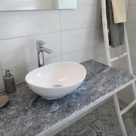 Apart Otel Afroditi & Logaras