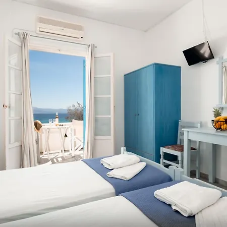 Afroditi & 3* Logaras