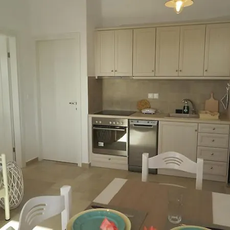 Afroditi & 3* Logaras