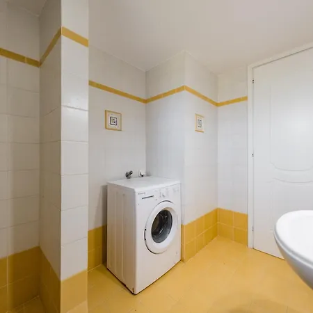 Afroditi & 3* Logaras