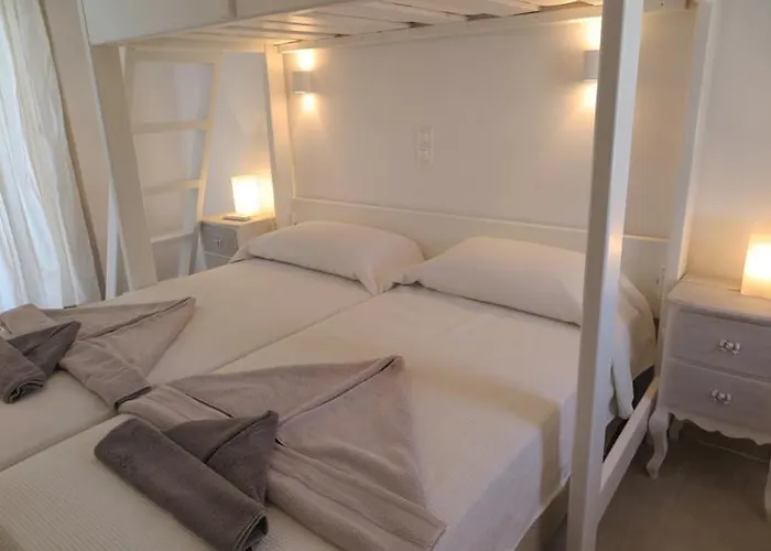 Afroditi & Apart-hotel Logaras