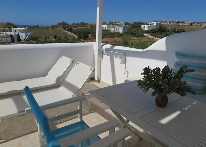 Afroditi & 3* לוגאראס