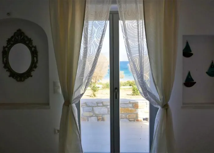 Afroditi & 3* Logaras